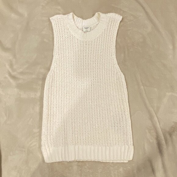 Abercrombie knit sleeveless top - Picture 1 of 4